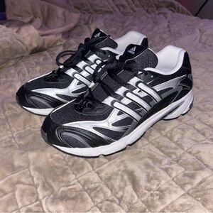 Adidas Temper Run 2 Monochrome